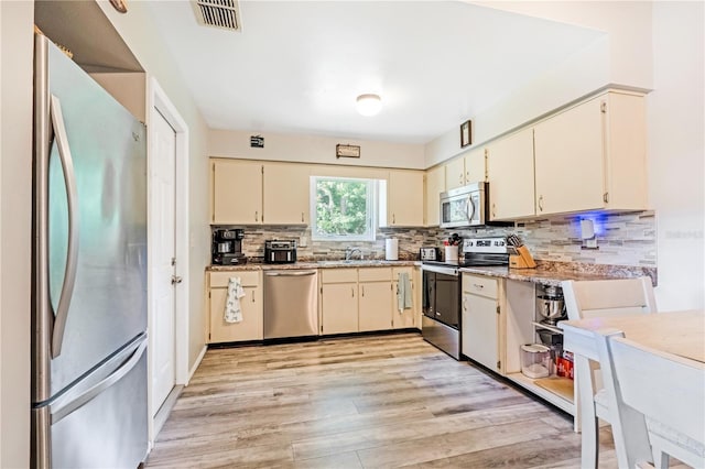 337 N Orange Ave, Orange City, FL 32763 - photo 6