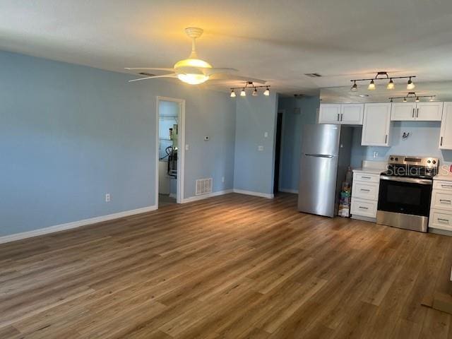 2748 Glenwood Ave, New Smyrna Beach, FL 32168 - photo 5
