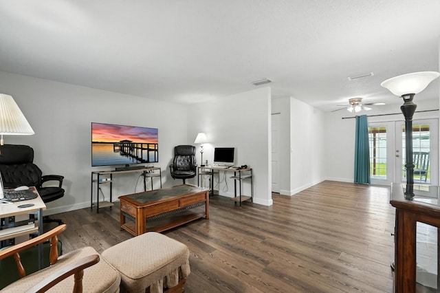 2931 Lantern Dr, South Daytona, FL 32119 - living area with an office area, wood finished floors, and a ceiling fan