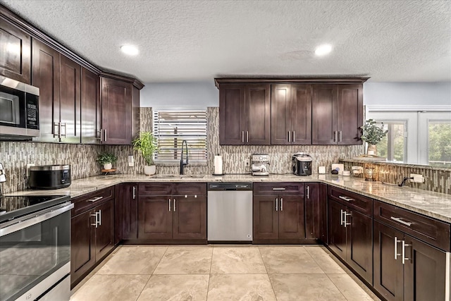 711 Cypress Ave, Orange City, FL 32763 - photo 19