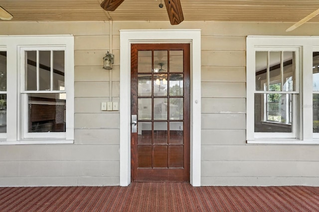 200 N St, Daytona Beach, FL 32114 - property entrance featuring a porch