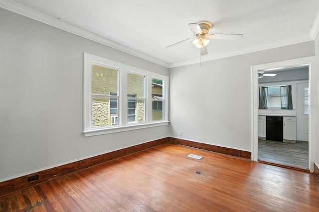 200 N St, Daytona Beach, FL 32114 - unfurnished room with ceiling fan, hardwood / wood-style floors, and ornamental molding