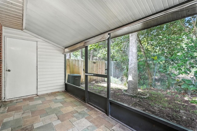 1512 Heritage Ln, Daytona Beach, FL 32117 - unfurnished sunroom with vaulted ceiling