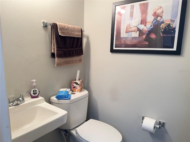 4155 S Semoran Blvd Unit 8, Orlando, FL 32822 - bathroom with toilet and a sink