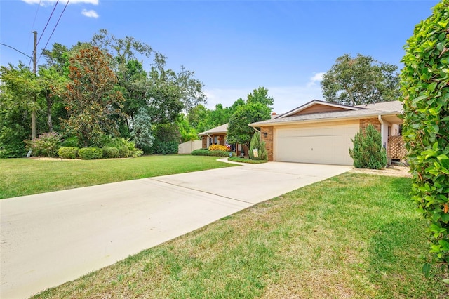 1065 Hemingway Dr, Deltona, FL 32725 - photo 3