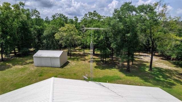 exterior space featuring an outbuilding