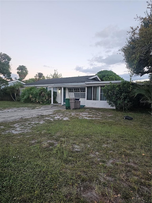 Listing photo 3 for 4014 W Rogers Ave, Tampa FL 33611