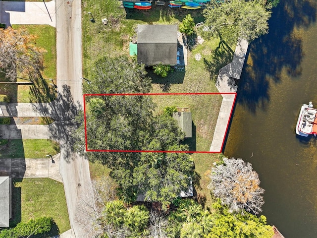 Listing photo 2 for 7259 Tropical Dr, Weeki Wachee FL 34607