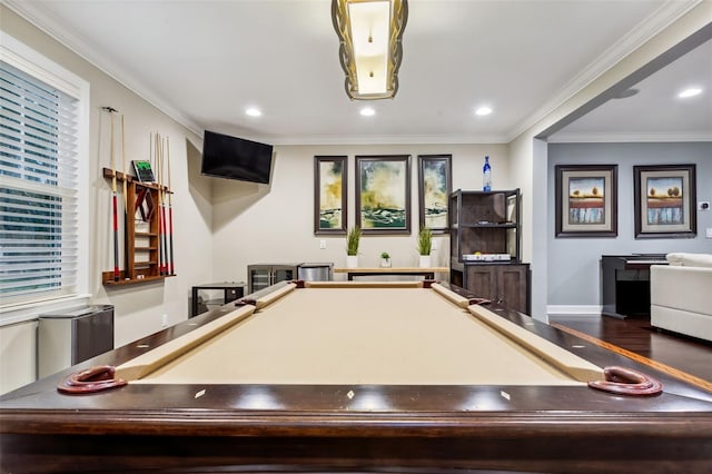 rec room featuring crown molding, wood-type flooring, and pool table