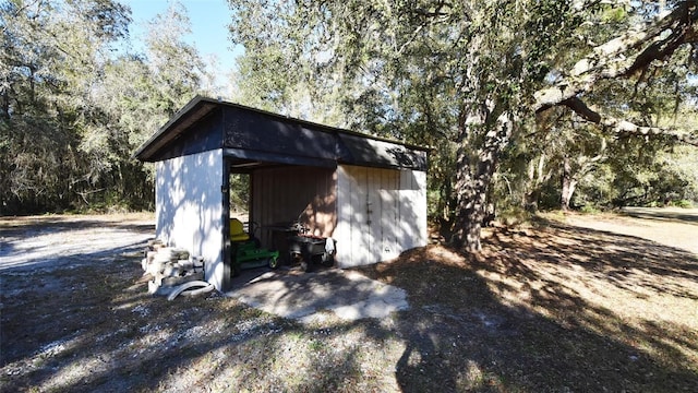 view of outbuilding