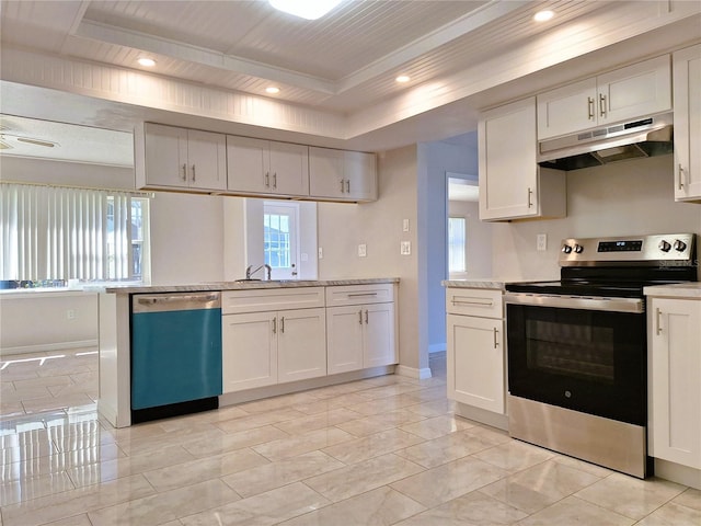 kitchen with recessed lighting, electric range, a sink, dishwasher, and under cabinet range hood