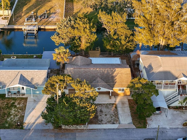 bird's eye view with a water view