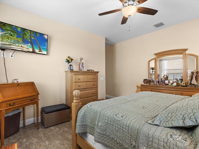 bedroom with ceiling fan