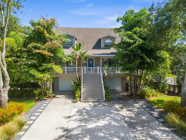 view of front of property featuring a porch