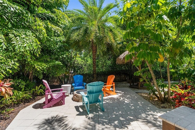 view of patio featuring a fire pit