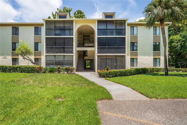 3232 Lake Pine Way E Unit H2, Tarpon Springs, FL 34688 - photo 1