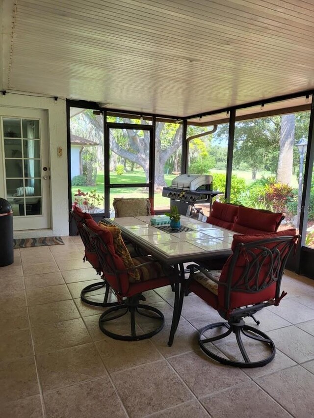 view of sunroom / solarium