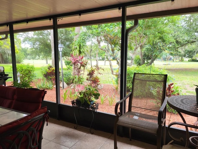 view of sunroom / solarium