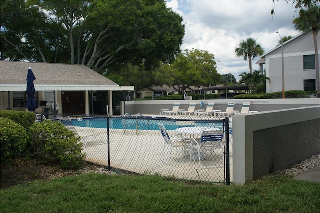 view of swimming pool featuring a patio