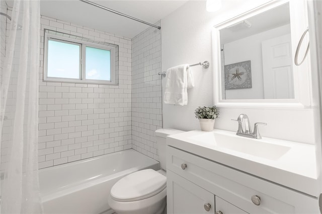 full bathroom featuring toilet, vanity, and shower / tub combo with curtain