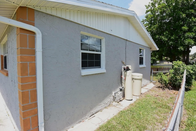 view of home's exterior