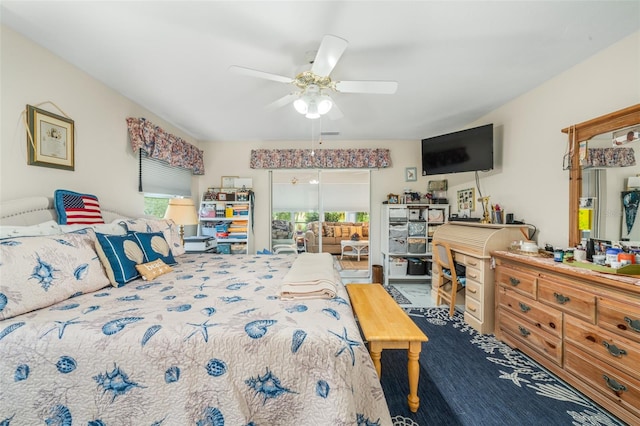 bedroom with ceiling fan