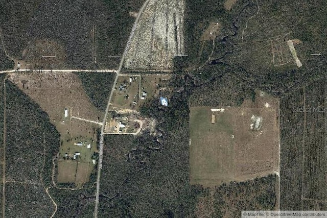 Listing photo 3 for 198 Winding Creek Ln, Wewahitchka FL 32465