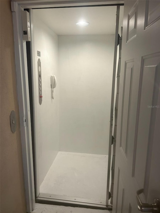 bathroom featuring elevator