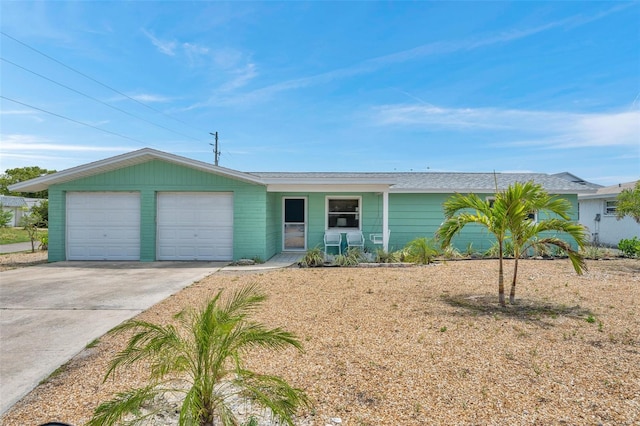 single story home with a porch