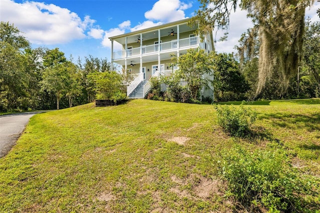 exterior space featuring a balcony