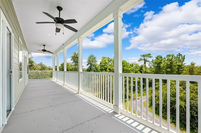 balcony with ceiling fan