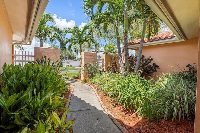 2044 Montana Ave NE, Saint Petersburg, FL 33703 - view of yard with fence