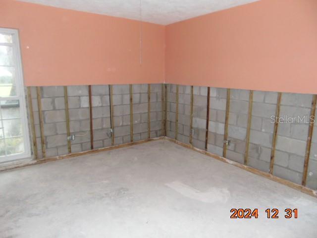 2044 Montana Ave NE, Saint Petersburg, FL 33703 - photo 33