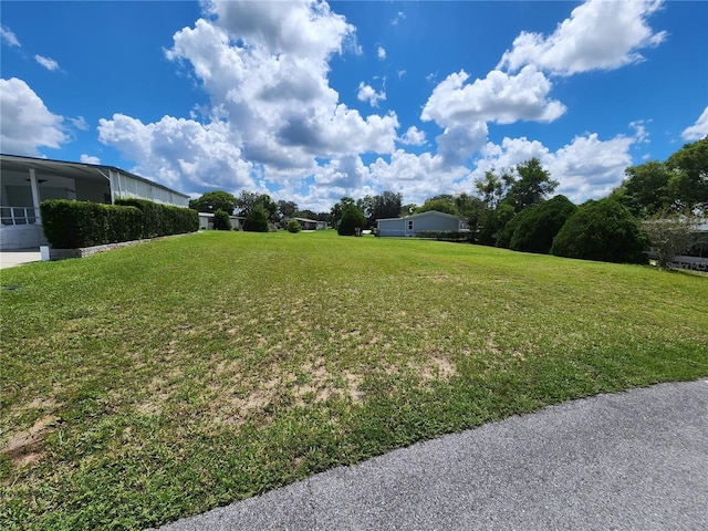 Listing photo 2 for 14330 Montclair Dr, Brooksville FL 34613