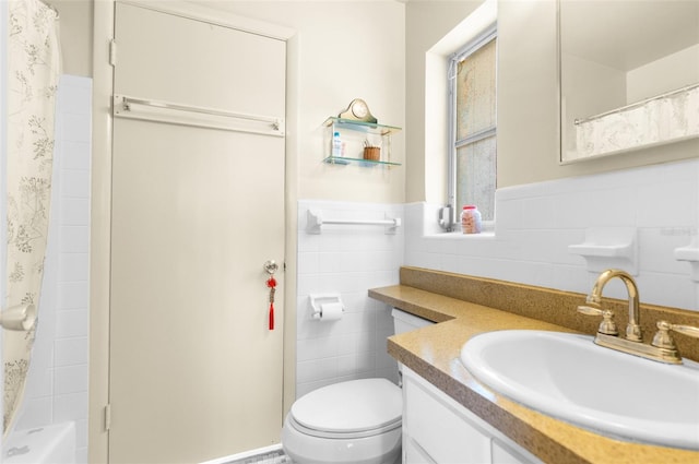 full bathroom featuring toilet, vanity, shower / bathtub combination with curtain, decorative backsplash, and tile walls