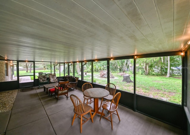 view of sunroom / solarium