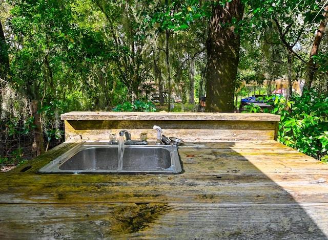 exterior space featuring sink