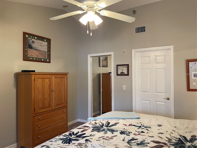 bedroom featuring a closet and ceiling fan