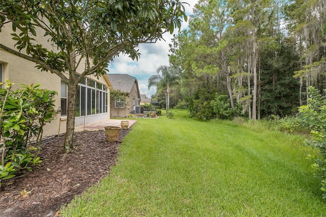 view of yard with a patio area