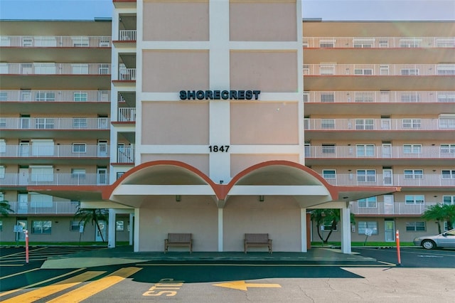 1847 Shore Dr S Unit 614, South Pasadena, FL 33707 - view of building exterior with covered parking