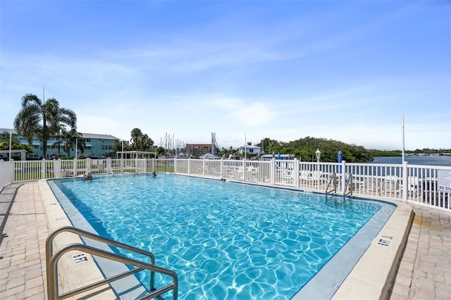 1847 Shore Dr S Unit 614, South Pasadena, FL 33707 - community pool with fence