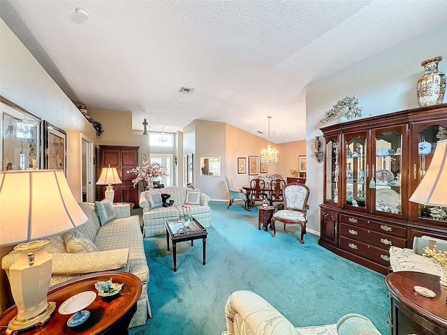 living room featuring lofted ceiling, a textured ceiling, a chandelier, and carpet flooring