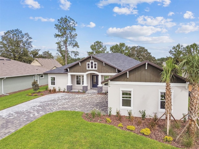 view of front of house with a front yard