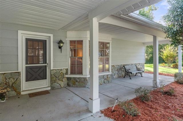 view of patio featuring covered porch