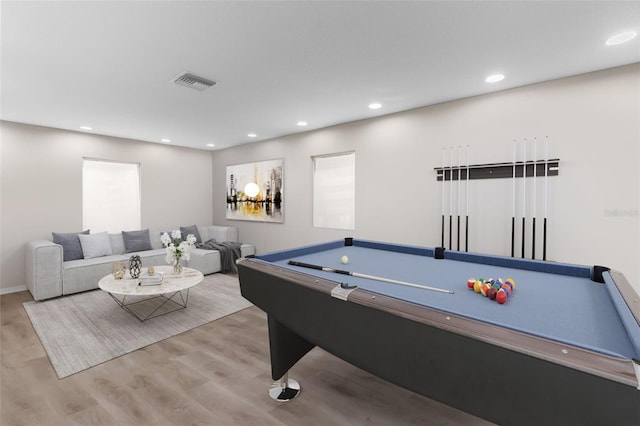 playroom featuring billiards and light hardwood / wood-style flooring