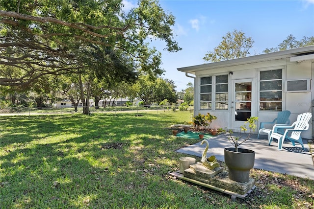 view of yard featuring a patio area