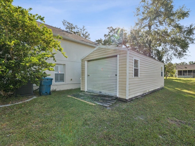 exterior space featuring a lawn