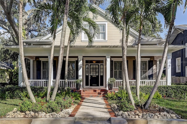 view of front of house featuring covered porch