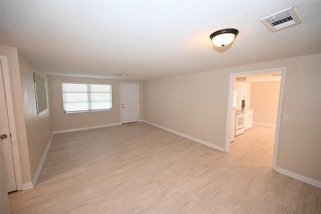 empty room featuring light hardwood / wood-style flooring