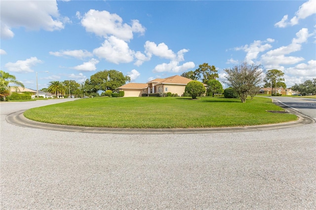 view of front of house with a front yard